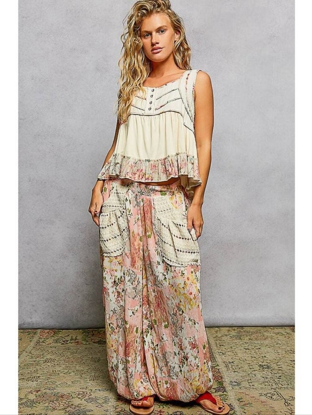 POL "Jersey" Square Neck Sleeveless Floral Tank Top Blouse Natural Cream, Large - Picture 5 of 5